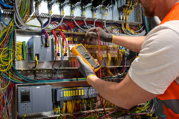 Best Emergency Electrician Near Me  in Nashvle, IL
